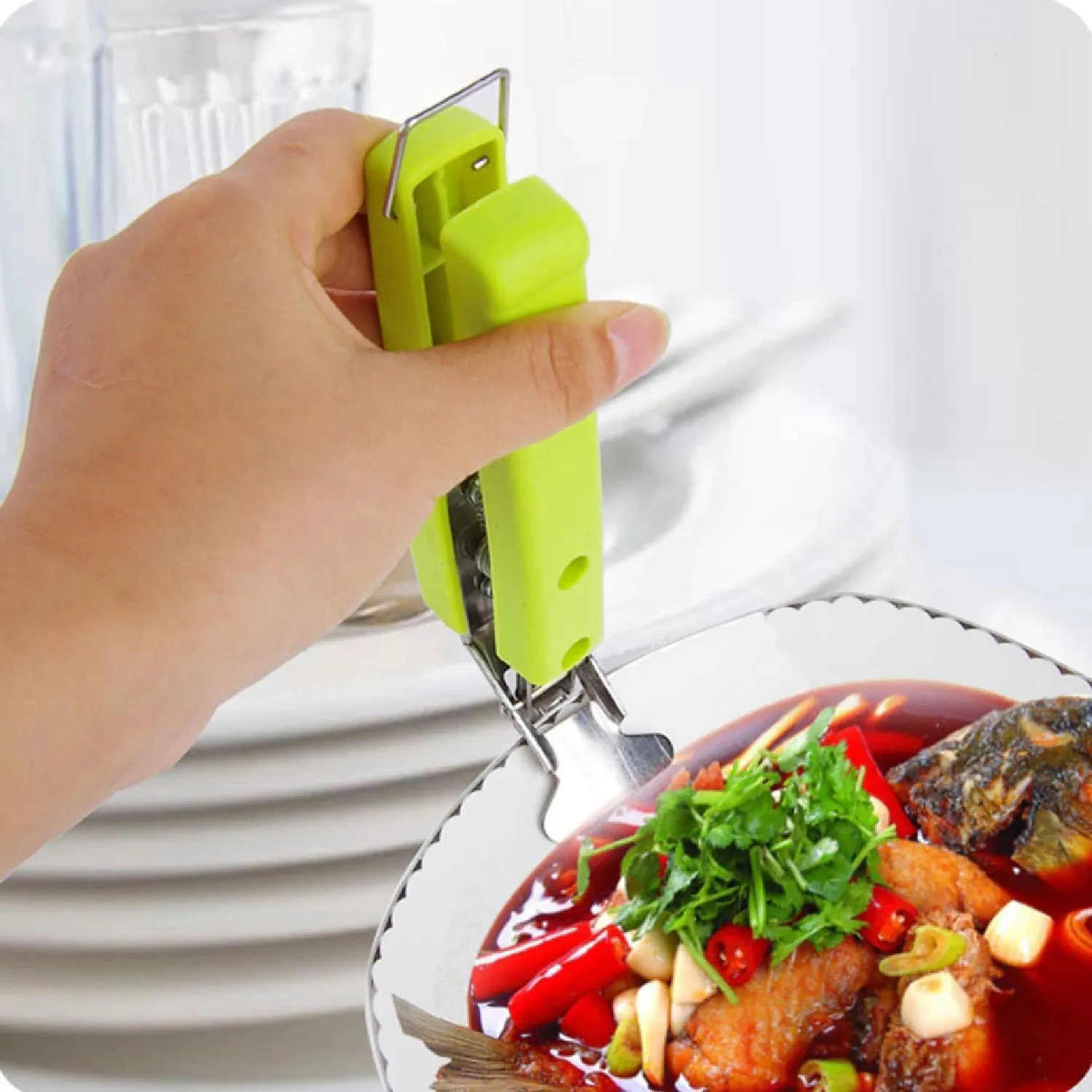 Home Kitchen Anti-Scald Plate Take Bowl Dish Pot Holder Carrier Clamp Clip Handle