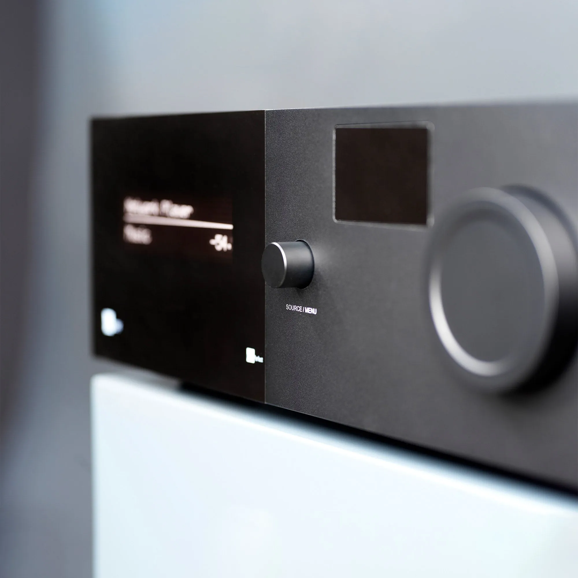 Lyngdorf MP-40 2.1 AV Processor with RoomPerfect
