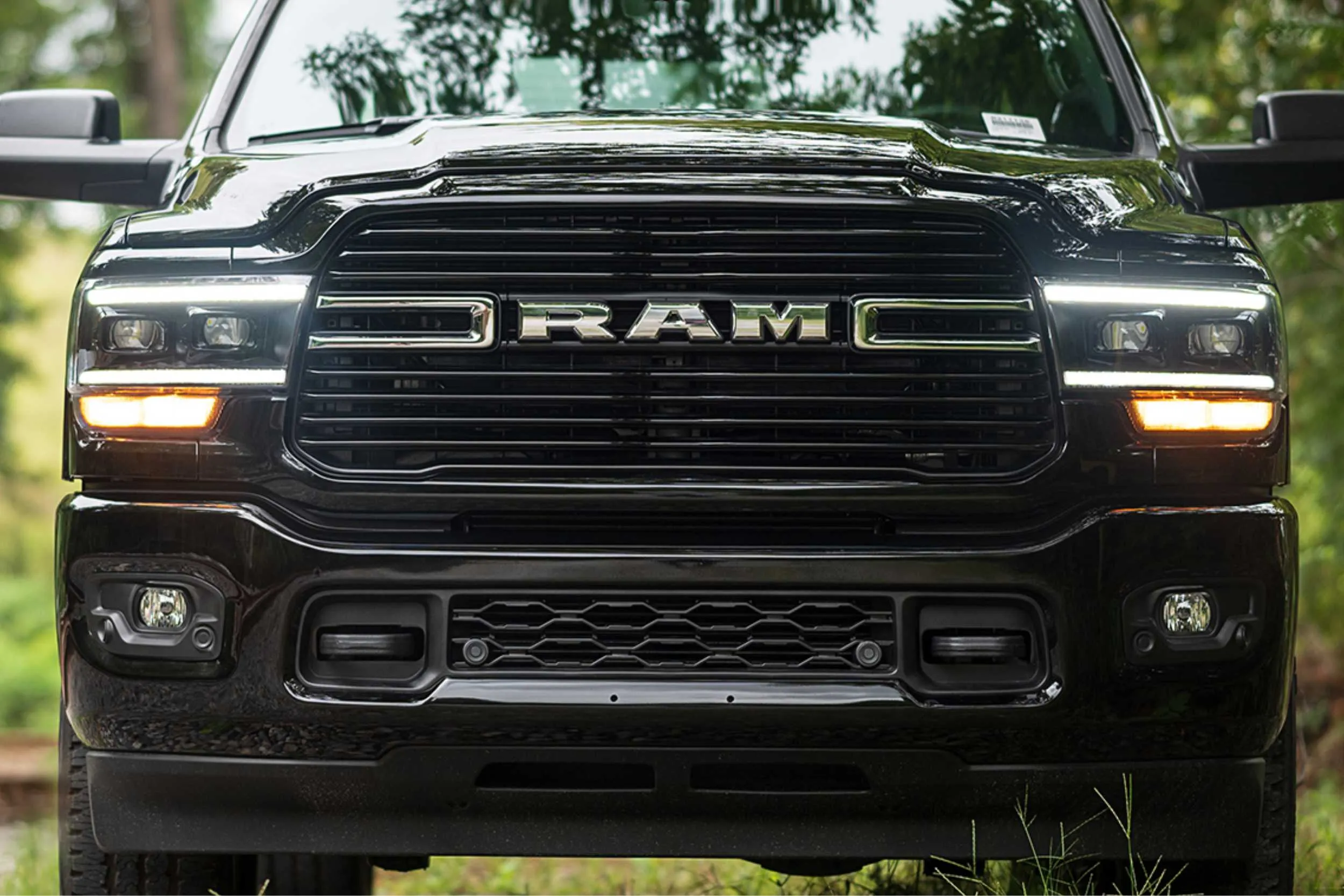 RAM HD (19 ): XB Hybrid LED Headlights