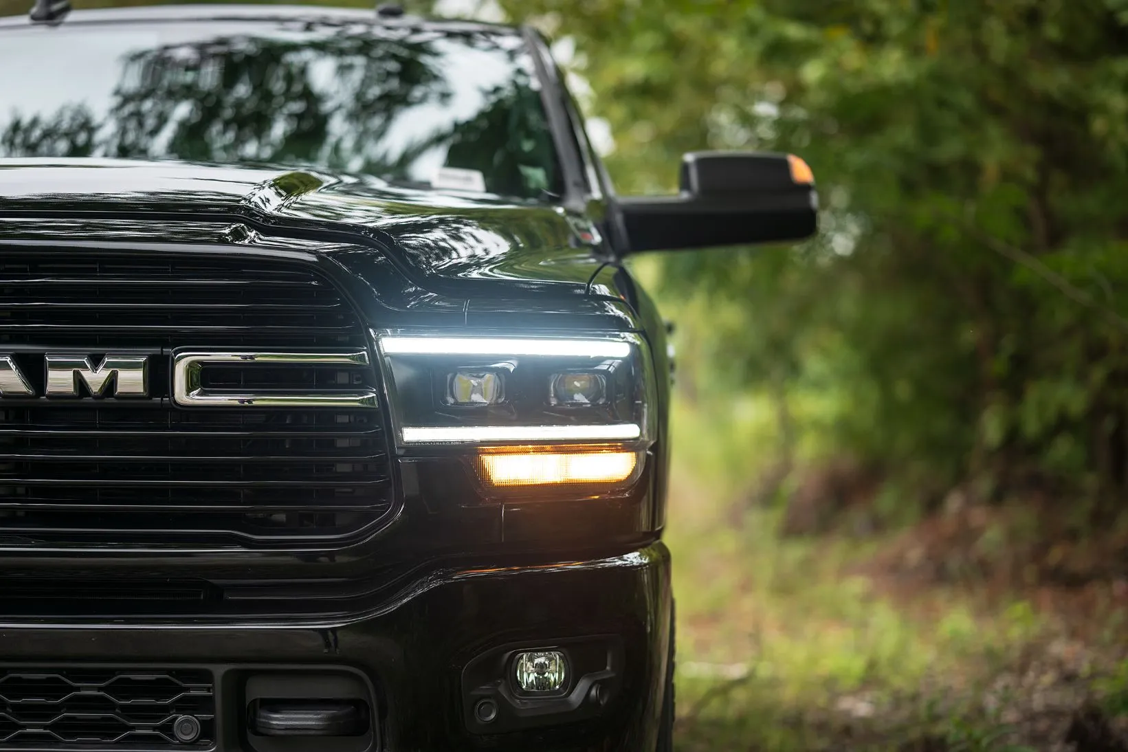 RAM HD (19 ): XB Hybrid LED Headlights